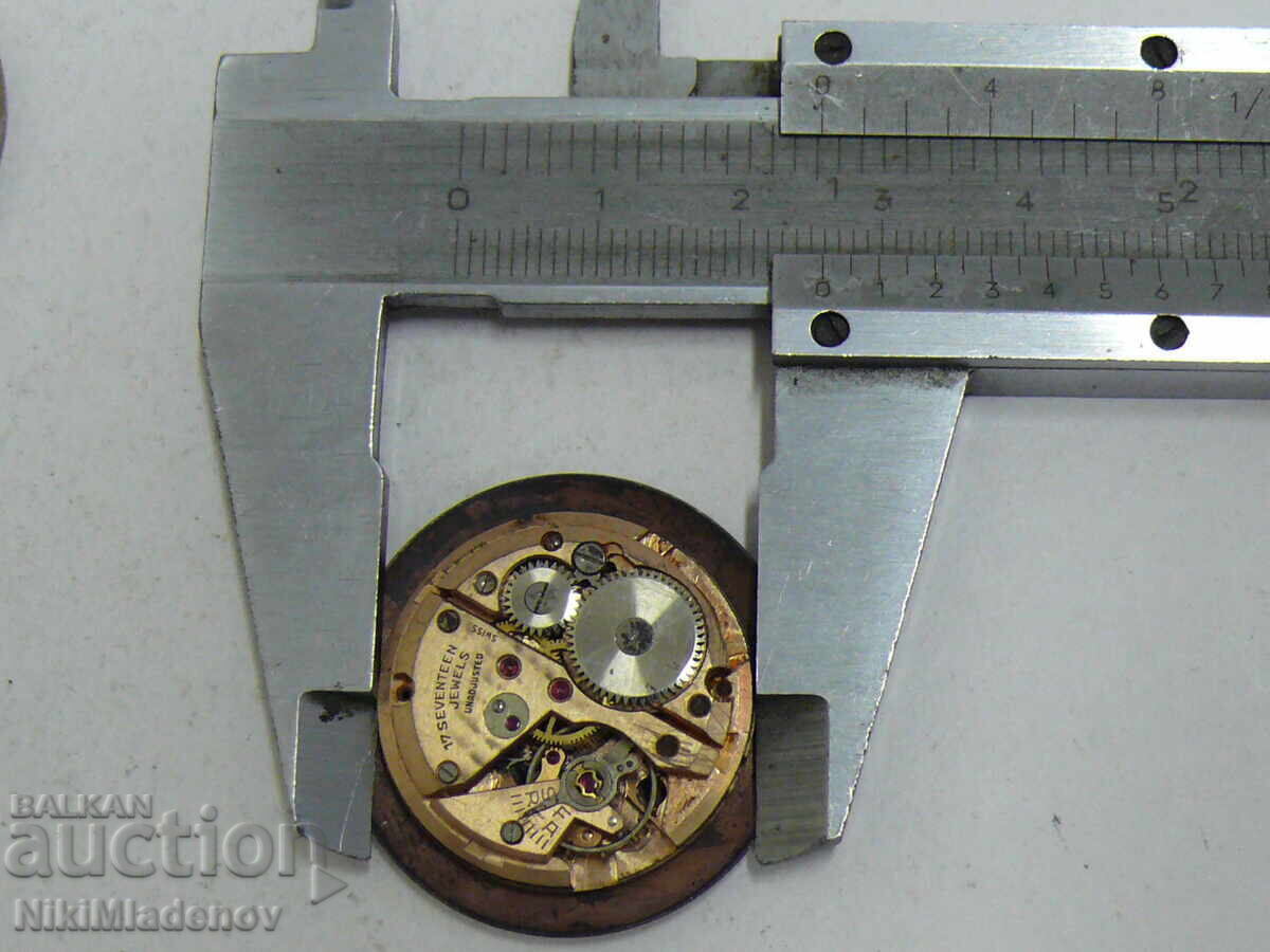 Lot of Swiss mechanisms, non-working - 6 Lot of Swiss mechanisms, non-working - 6