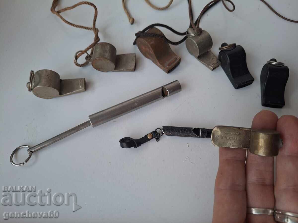 Συλλογή από διάφορα παλιά σφυρίχτρες, διαιτητή, για σκύλο, μέταλλο και άλλα - 5