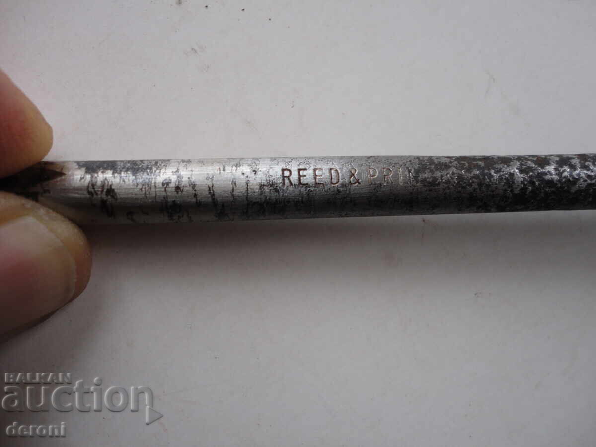 Εξαιρετικό κατσαβίδι εργαλείο Red Prince με τιμή 25.00 BGN | € 12.78 Εξαιρετικό κατσαβίδι εργαλείο Red Prince με τιμή 25.00 BGN | € 12.78