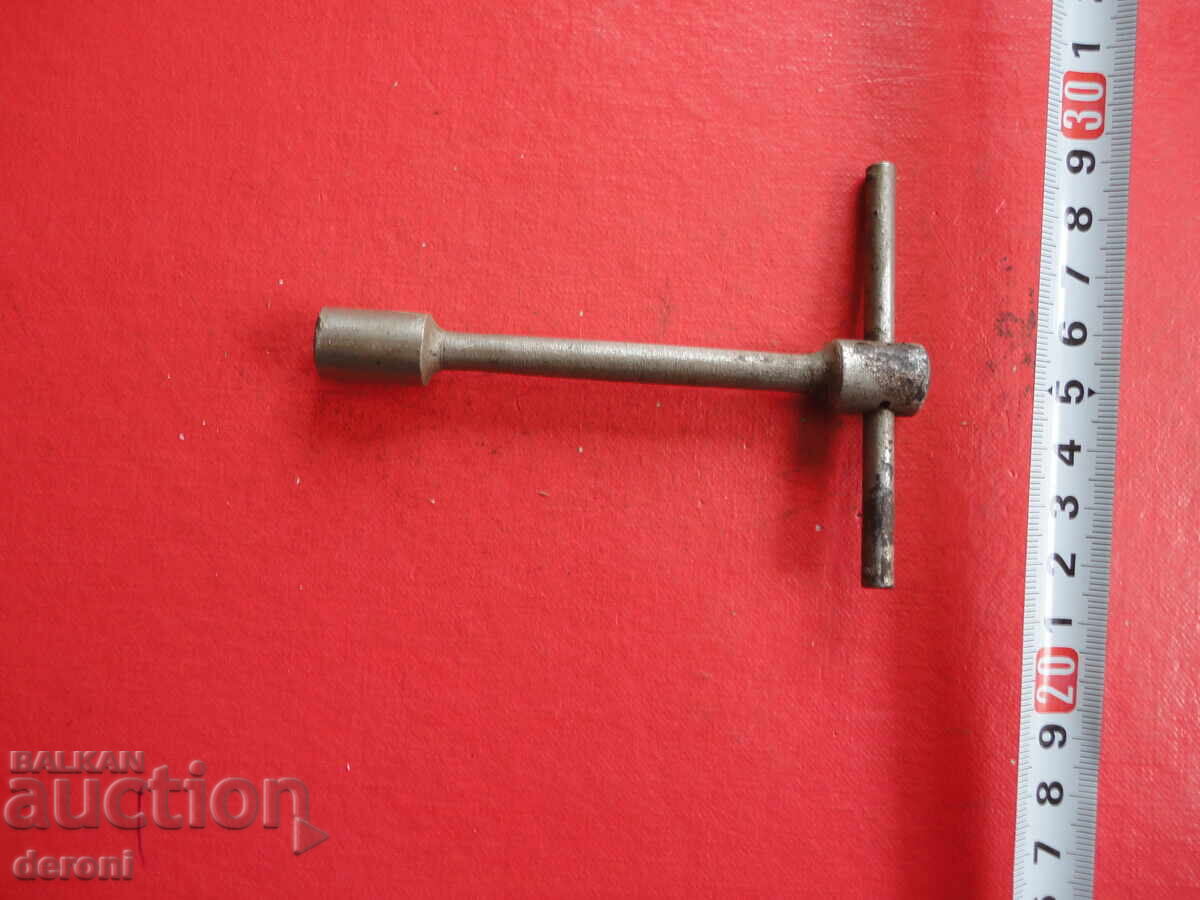 German Chrom Vanadium Wrench with price 15.00 BGN | € 7.67