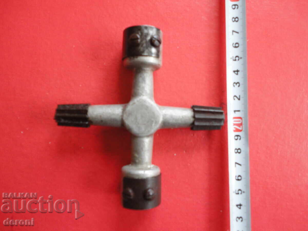 Γερμανικό συνδυαστικό κλειδί στρατού 3 με τιμή 40.00 BGN | € 20.45 Γερμανικό συνδυαστικό κλειδί στρατού 3 με τιμή 40.00 BGN | € 20.45