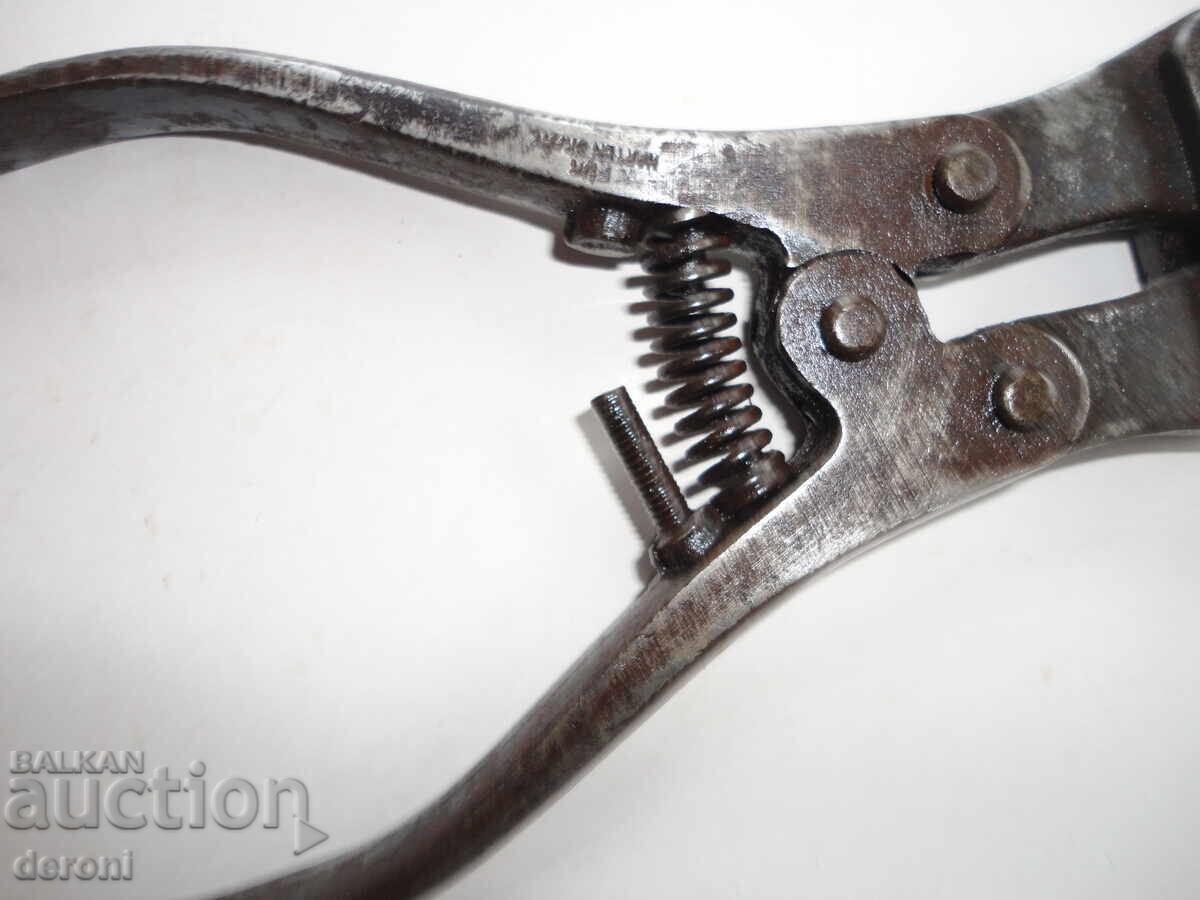 Γερμανικό στρατιωτικό πένσα εργαλείο Alarm Fur Harten με τιμή 30.00 BGN | € 15.34