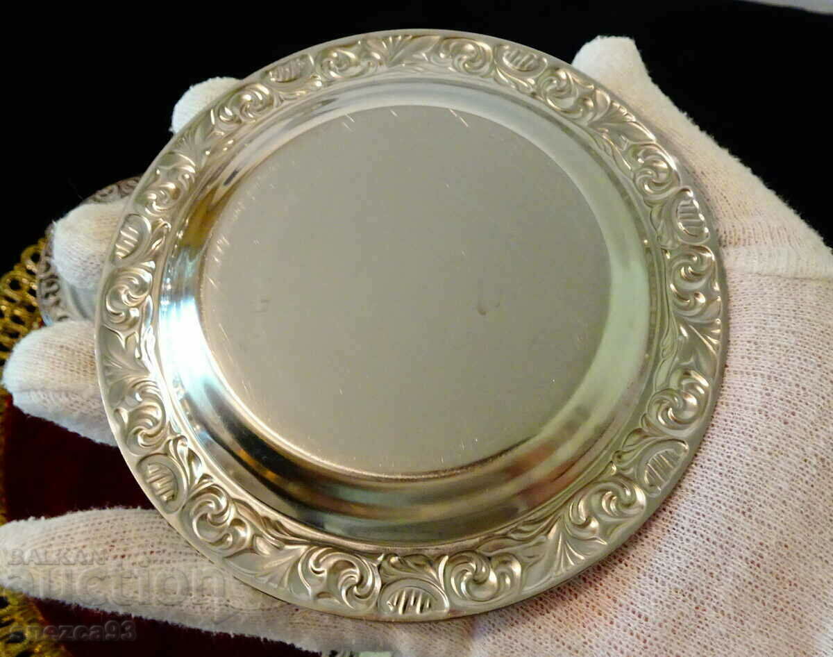 Πλάκα WMF Cromargan, ανάγλυφο. με τιμή 8.00 BGN | € 4.09