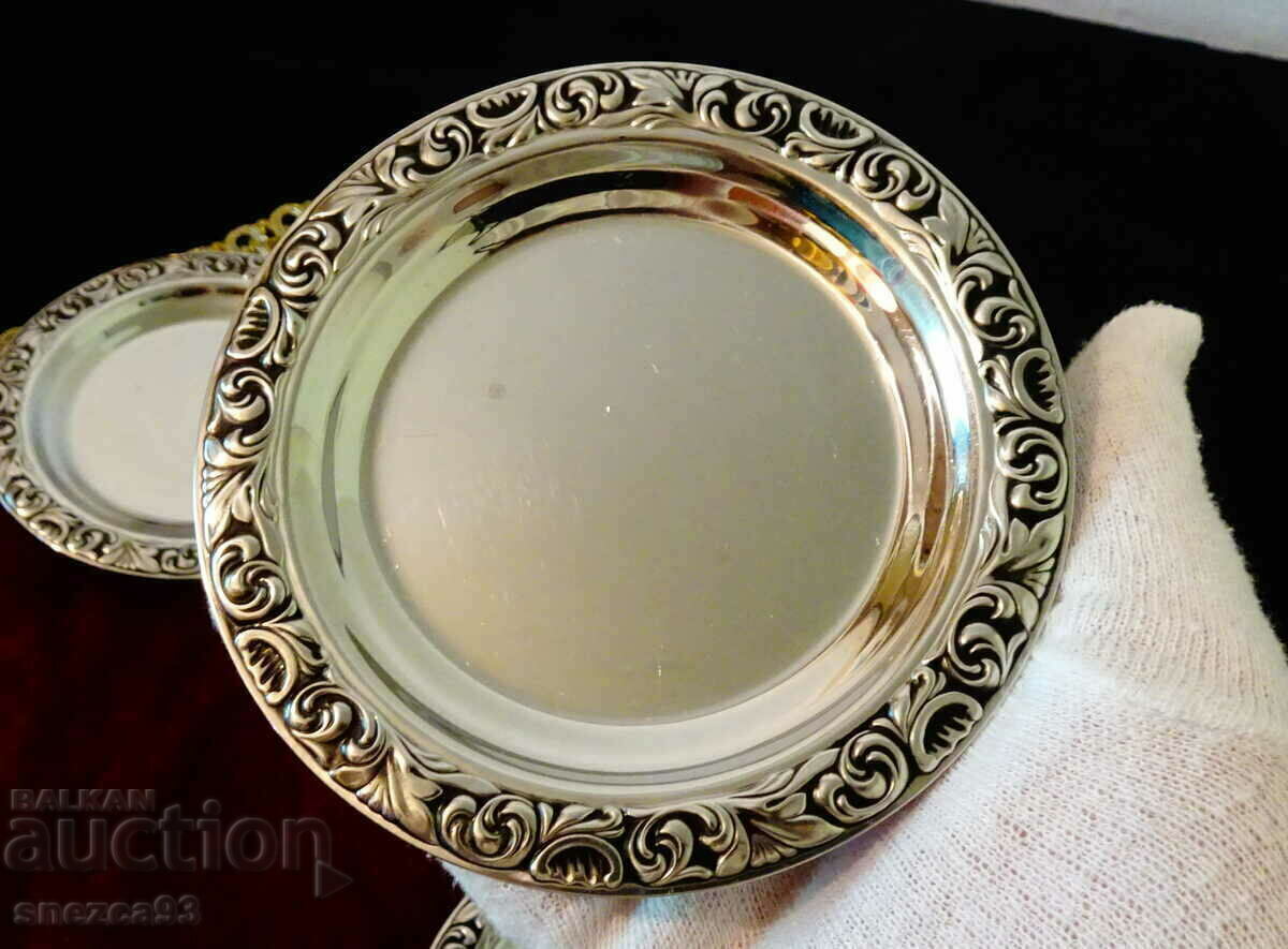 Πλάκα WMF Cromargan, ανάγλυφο.