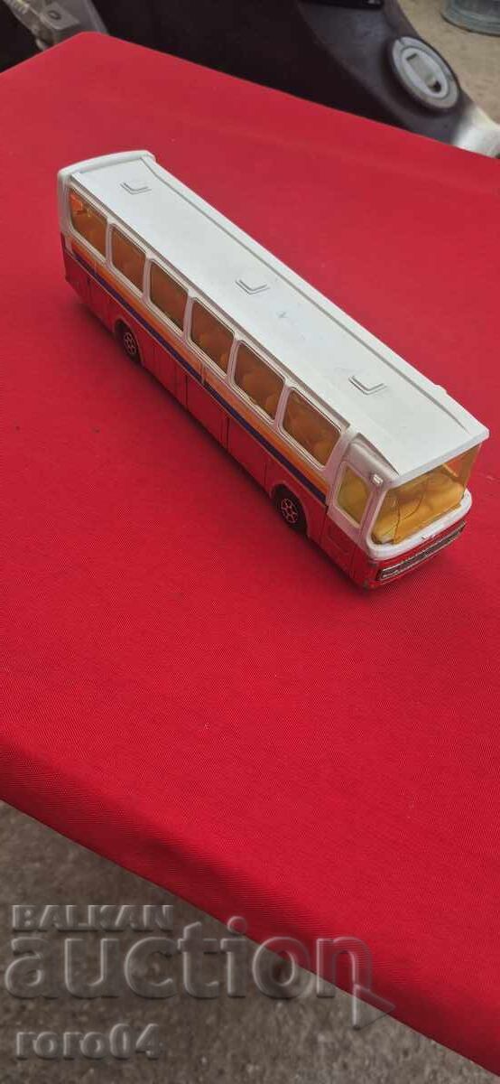 MERCEDES - MAJORETTE - MADE IN FRANCE