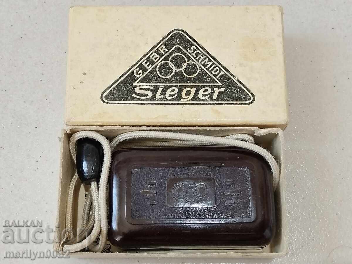 Mașină de ascuțit lame de ras nemțească - 7