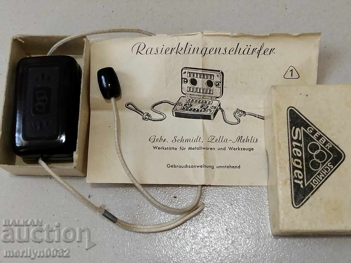 Mașină de ascuțit lame de ras nemțească