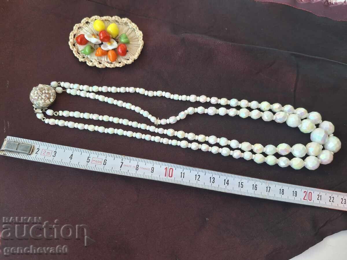 Παράδοση Vintage διπλό κολιέ από τσέχικους κρυστάλλους και καρφίτσα