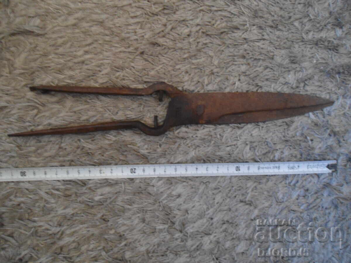 Παράδοση Παλιό σφυρήλατο ψαλίδι, σήμανση Παράδοση Παλιό σφυρήλατο ψαλίδι, σήμανση