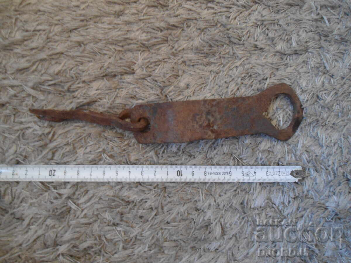 Livrarea Mandala forjată veche, cufăr, sicriu