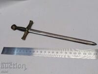 СТАР НОЖ ЗА ПИСМА-РИЦАРСКИ МЕЧ