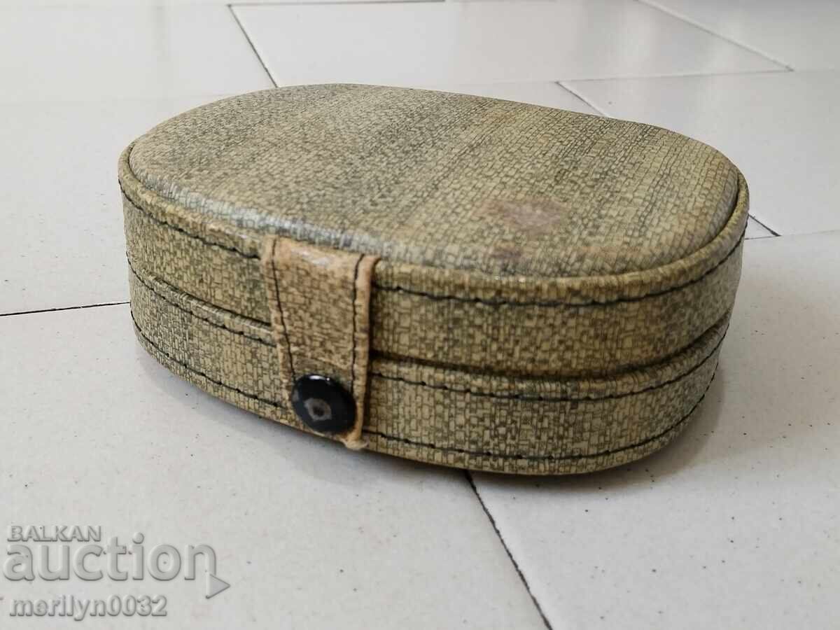 Ηλεκτρική ξυριστική μηχανή Μόσχα ΕΣΣΔ ΛΕΙΤΟΥΡΓΕΙ με τιμή 86.00 BGN | € 43.97