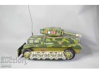 Παλιό Ιαπωνικό μεταλλικό παιχνίδι μοντέλο τανκ με μπαταρίες