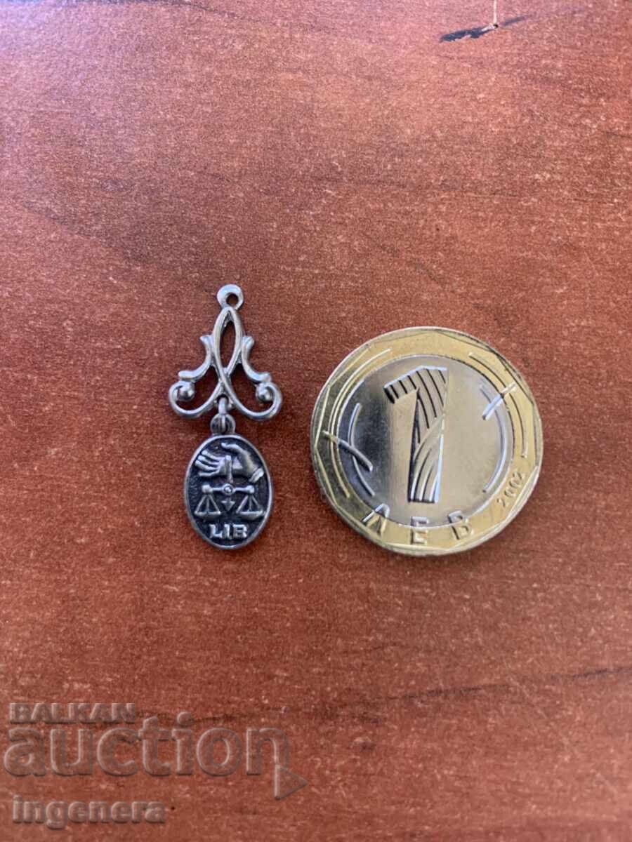 Licitație MEDALION PENDANT DE BIJUTERIE SUVENIR DIN ANII 80 AI SECOLULUI ULTIMUL
