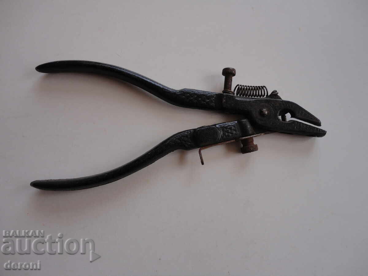 German Army Pliers Tool 1 with price 25.00 BGN | € 12.78