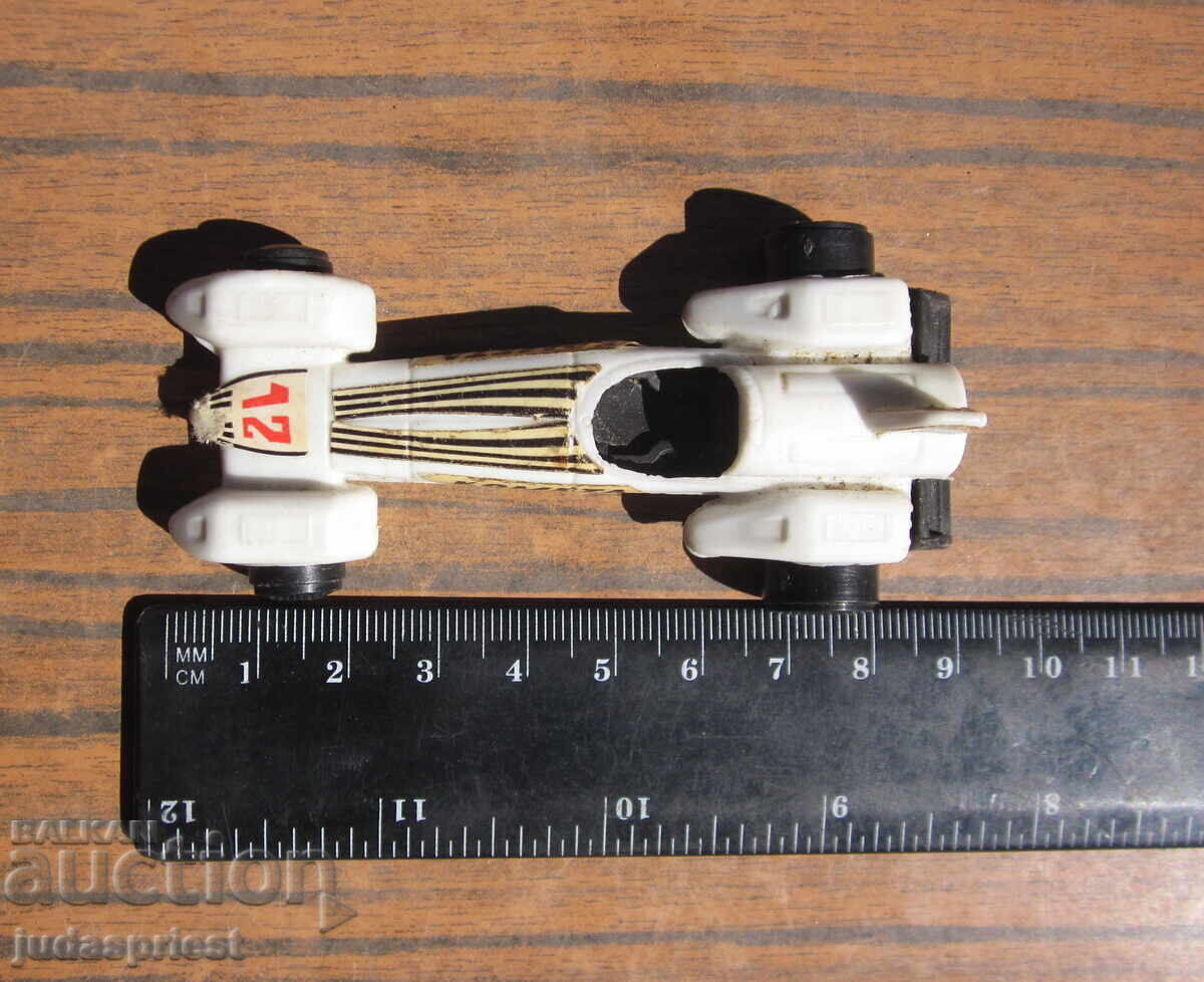 Βουλγάρικο πλαστικό παιδικό αυτοκινητάκι "κομήτης" από την εποχή του σοσιαλισμού - 6 Βουλγάρικο πλαστικό παιδικό αυτοκινητάκι "κομήτης" από την εποχή του σοσιαλισμού - 6