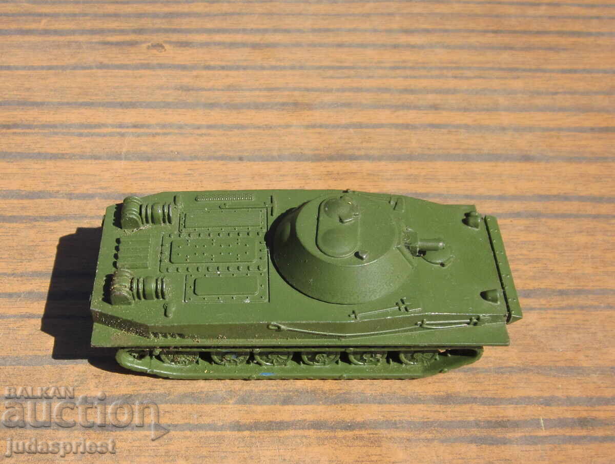 Γερμανικό μεταλλικό στρατιωτικό παιχνίδι της Ανατολικής Γερμανίας από την εποχή του σοσιαλισμού, τανκ, τεθωρακισμένο όχημα μεταφοράς προσωπικού (BTR) - 5 Γερμανικό μεταλλικό στρατιωτικό παιχνίδι της Ανατολικής Γερμανίας από την εποχή του σοσιαλισμού, τανκ, τεθωρακισμένο όχημα μεταφοράς προσωπικού (BTR) - 5