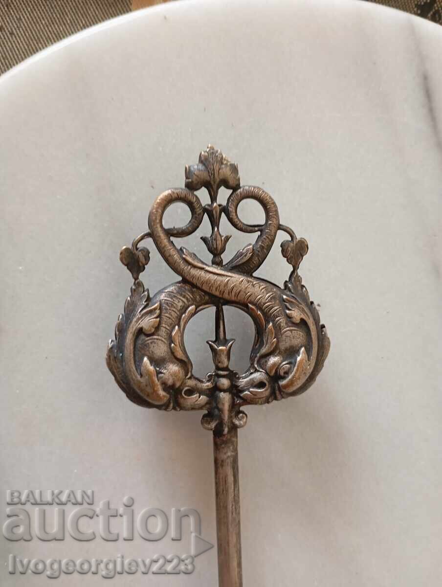 Licitație Ac de păr vechi Licitație Ac de păr vechi