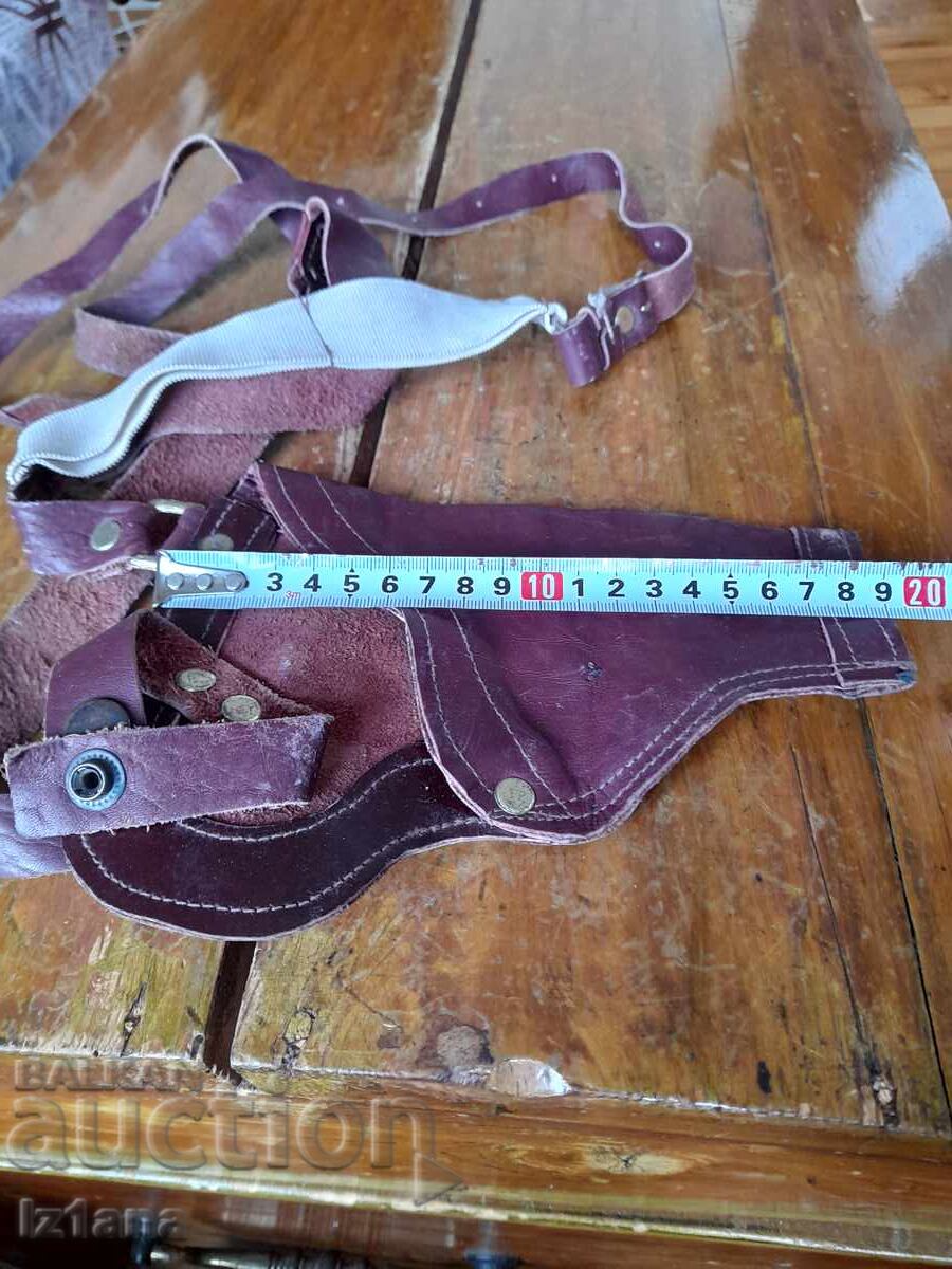 Доставка на Стар кобур