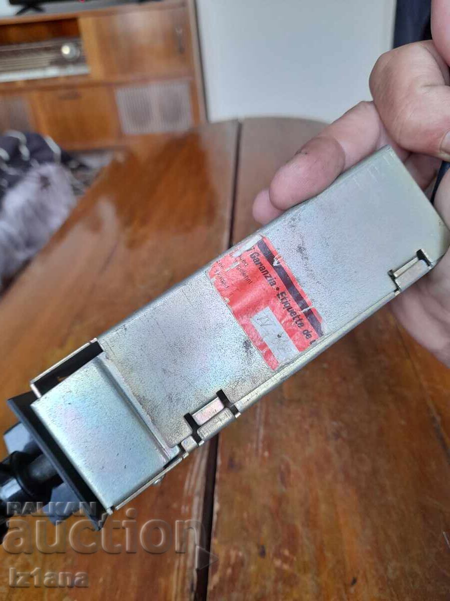 Стар автомобилен радиокасетофон Roadstar - 6