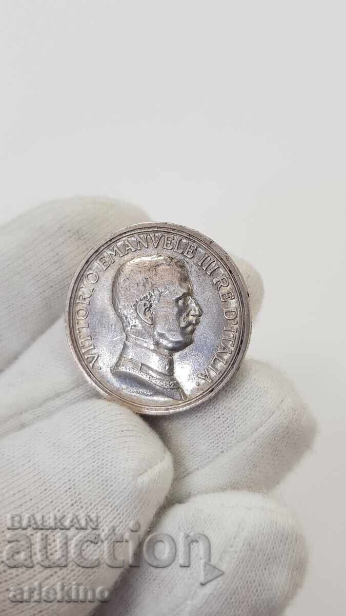 Auction  Rare Silver Italian Coin 2 Lire 1915