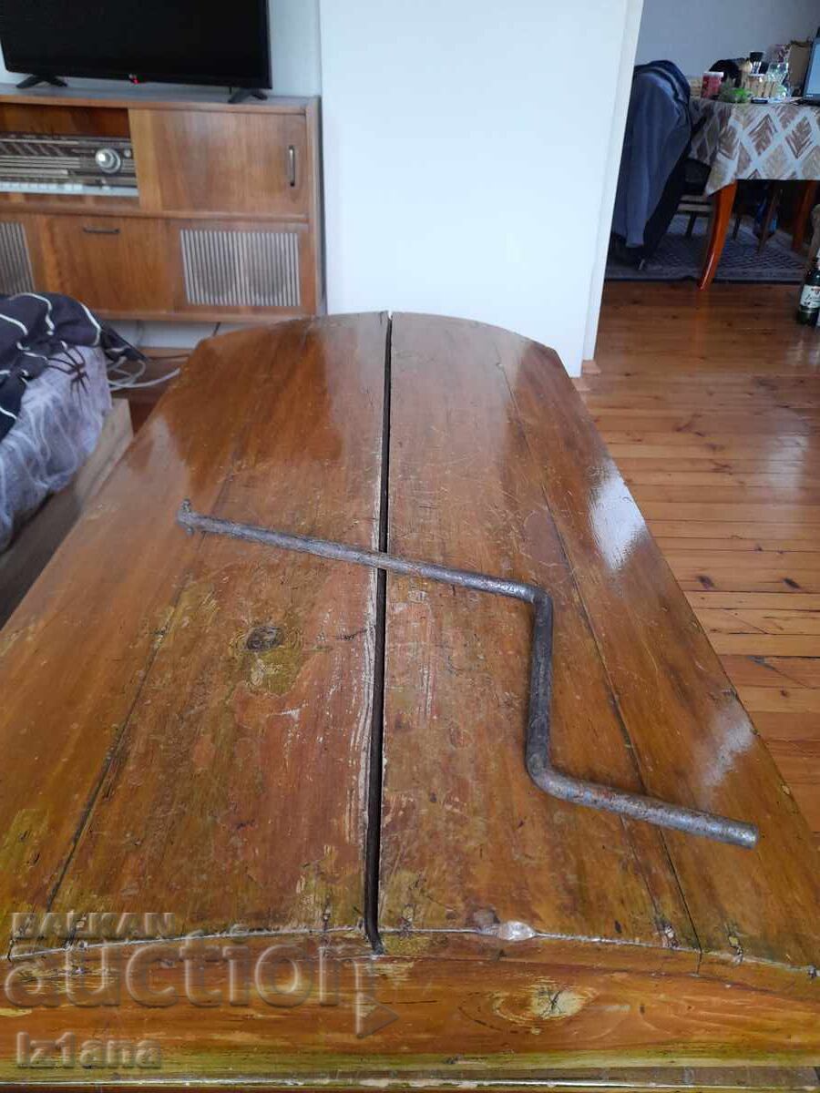 Стара манивела за автомобил