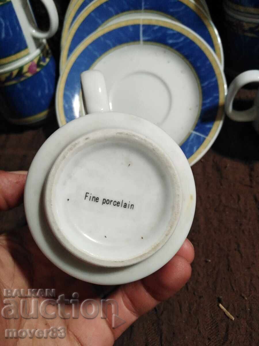 Аукцион Порцеланов комплект за чай/кафе