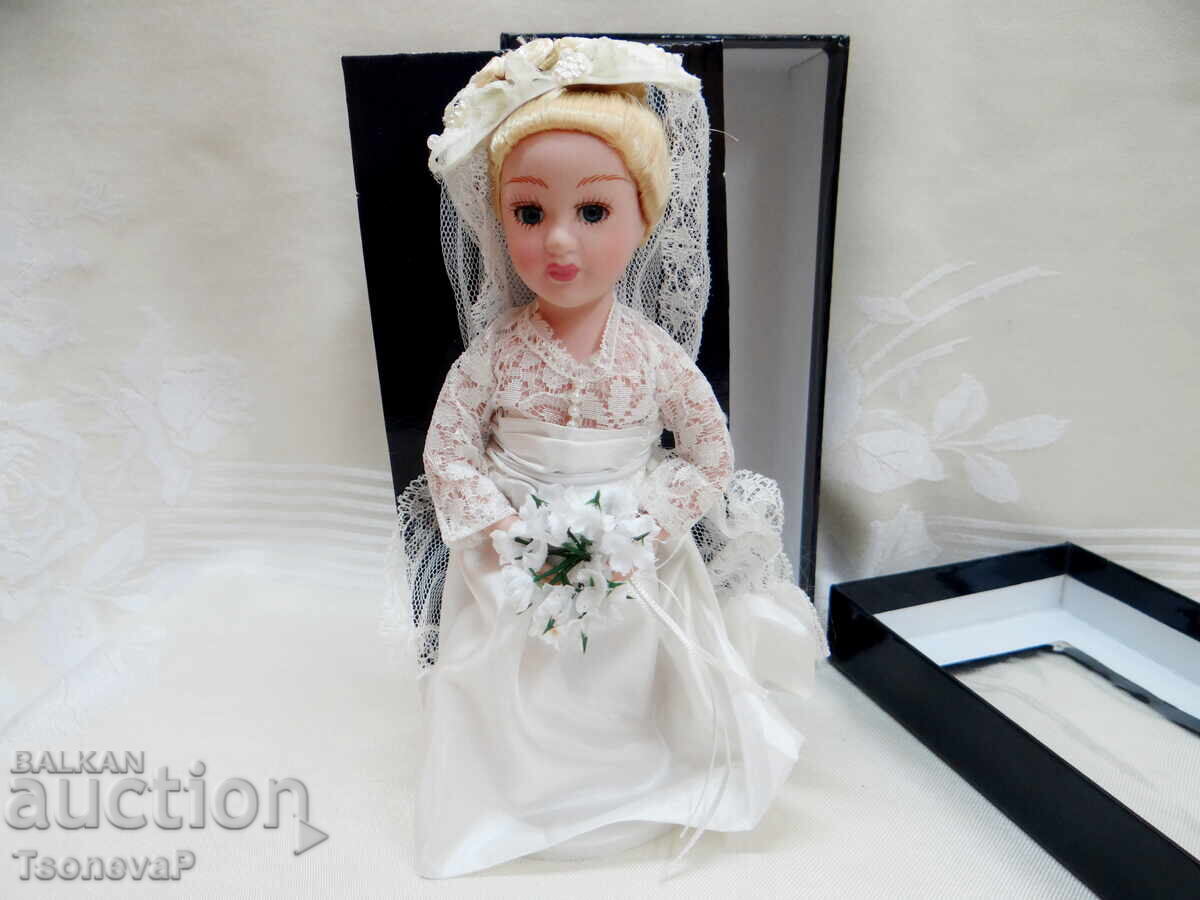 Porcelain doll Grace Kelly Porcelain doll Grace Kelly