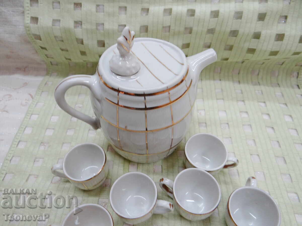 Bulgarian porcelain set for rakia with price 20.00 BGN | € 10.23 Bulgarian porcelain set for rakia with price 20.00 BGN | € 10.23