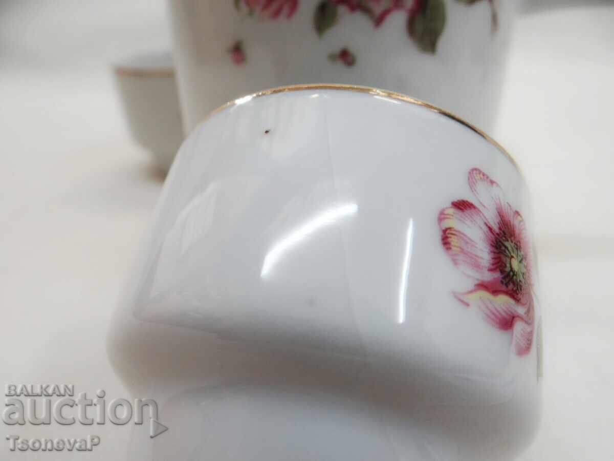 Πορσελάνινο σερβίτσιο ρακής από Βουλγαρία με κανάτα με τιμή 20.00 BGN | € 10.23 Πορσελάνινο σερβίτσιο ρακής από Βουλγαρία με κανάτα με τιμή 20.00 BGN | € 10.23