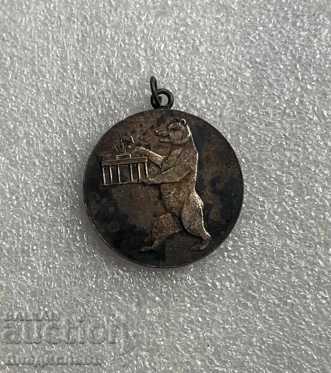 Medalie veche Berlin 1964