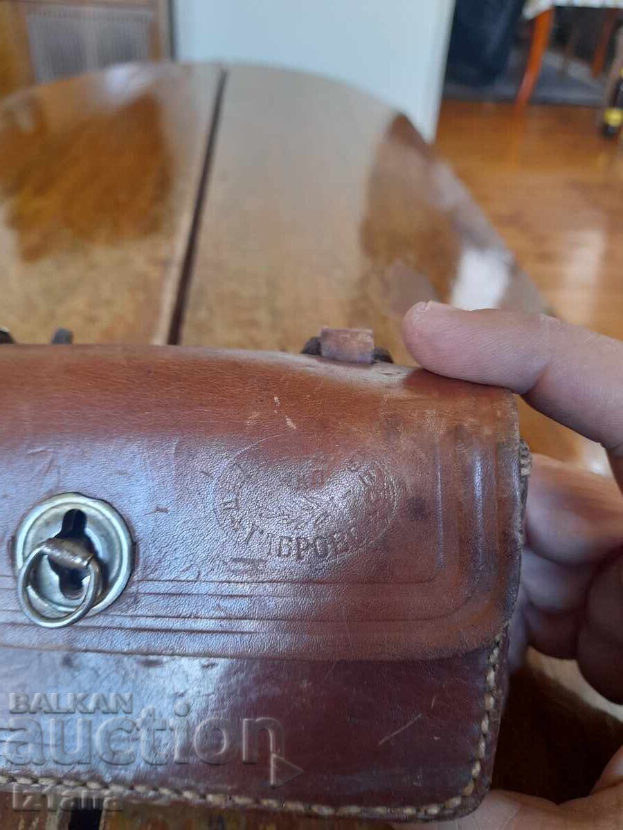 Delivery of Old bicycle bag, bicycle