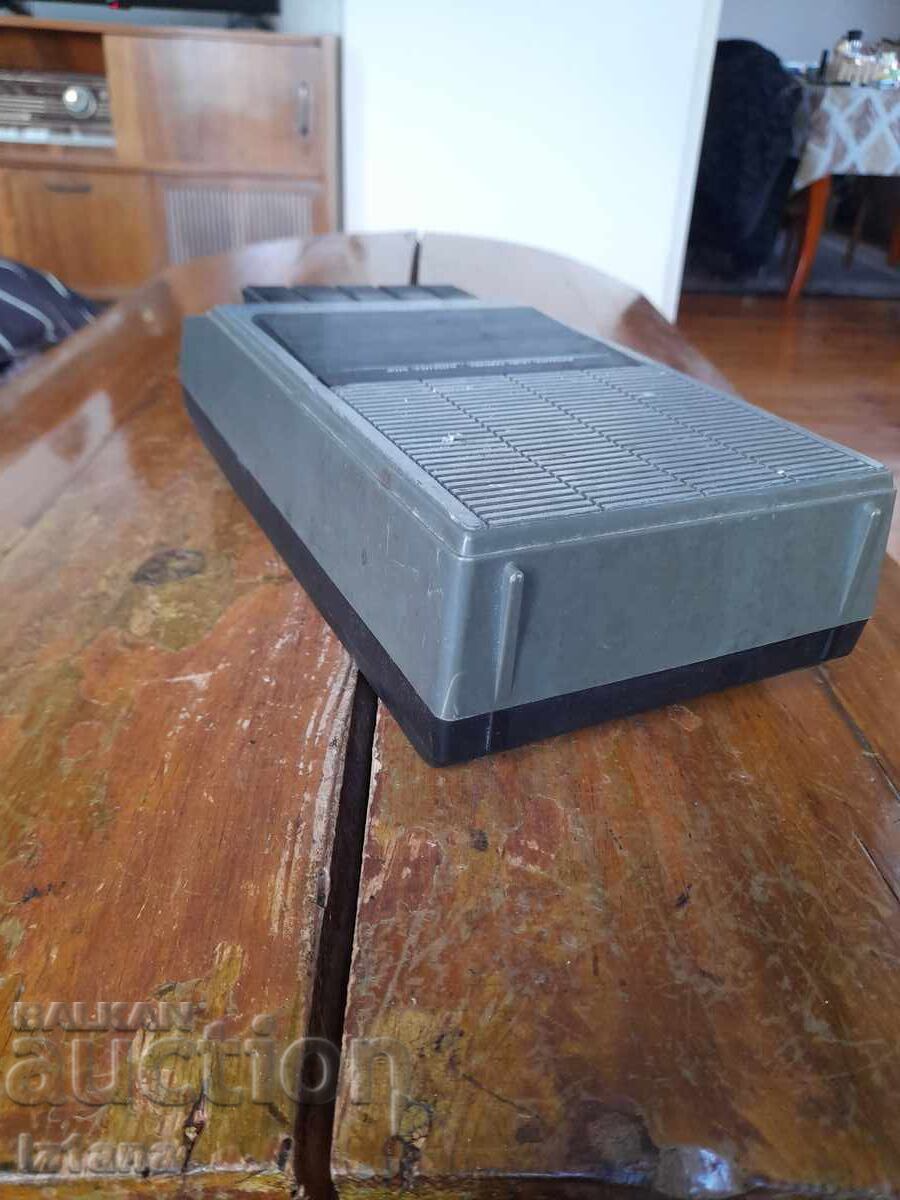 Παράδοση Παλιό κασετόφωνο Aiwa TP-757E