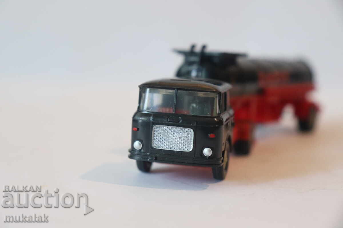 Delivery of PERMOT PREFO SKODA H0 1/87 MODEL TOY TRUCK TROLLEY