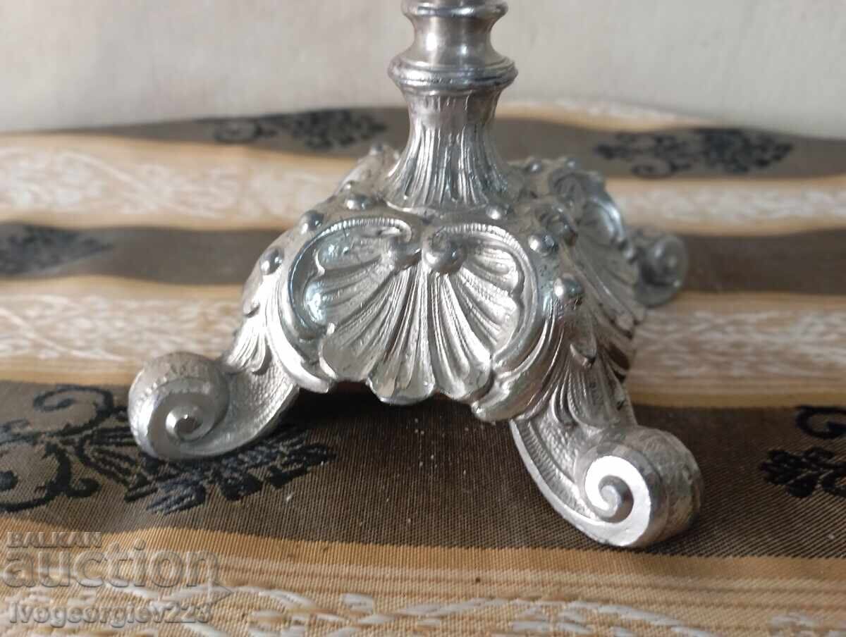 Delivery of Baroque candlestick Delivery of Baroque candlestick