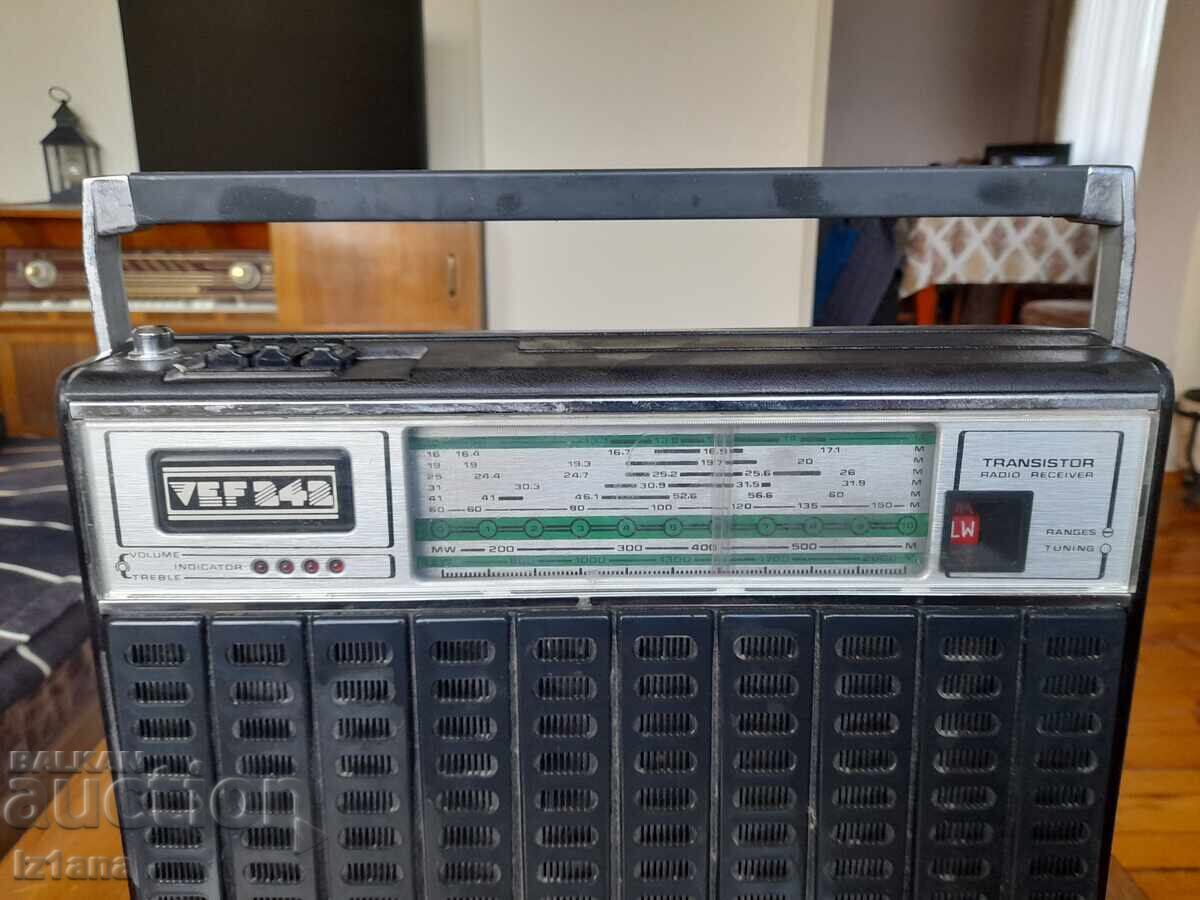 Old radio, radio receiver VEF, VEF 242 with price 100.00 BGN | € 51.13 Old radio, radio receiver VEF, VEF 242 with price 100.00 BGN | € 51.13