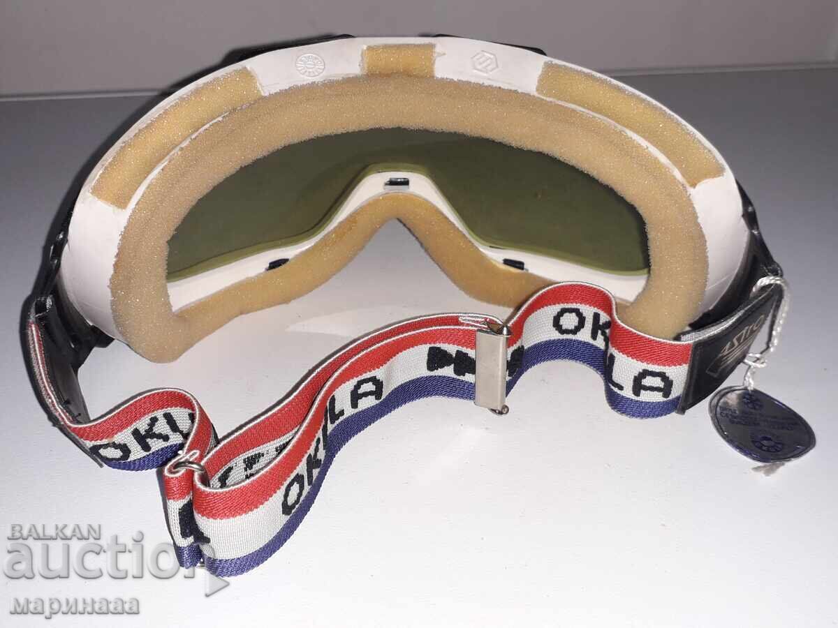 Delivery of SKI GOGGLES ''OKULA''. CZECHOSLOVAKIA. LABEL