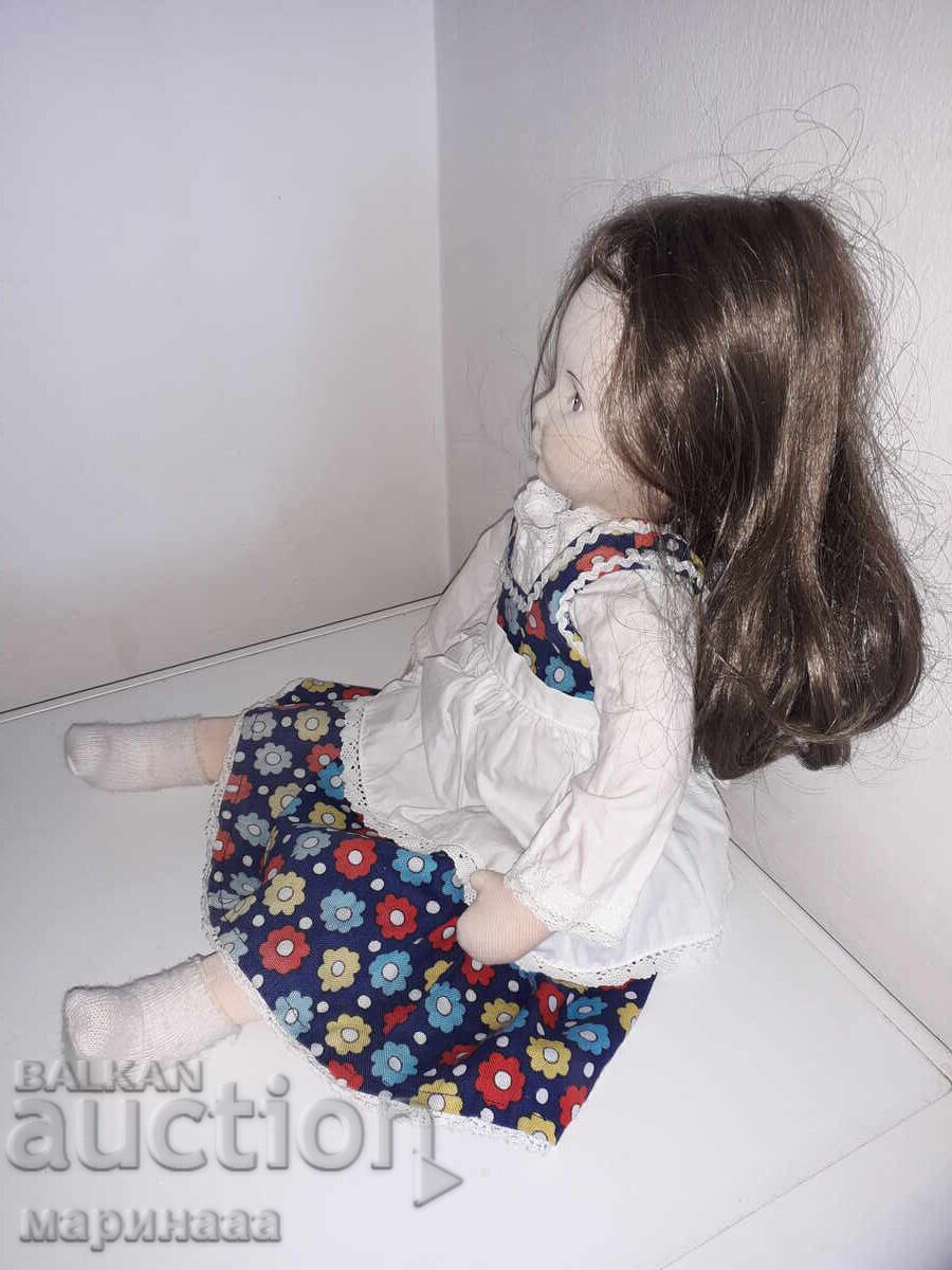 СТАРА КУКЛА. ЕСТЕСТВЕНА КОСА с цена 15.00 лв. | € 7.67 СТАРА КУКЛА. ЕСТЕСТВЕНА КОСА с цена 15.00 лв. | € 7.67