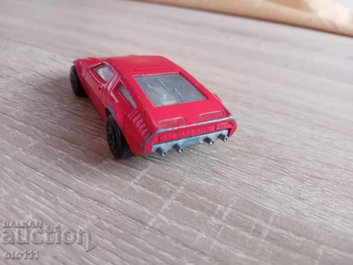 Delivery of MASERATI BORA - MATCHBOX BULGARIA