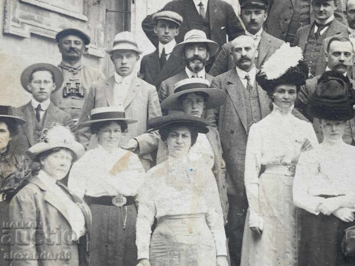 Auction  High Society, early 20th century, old photo