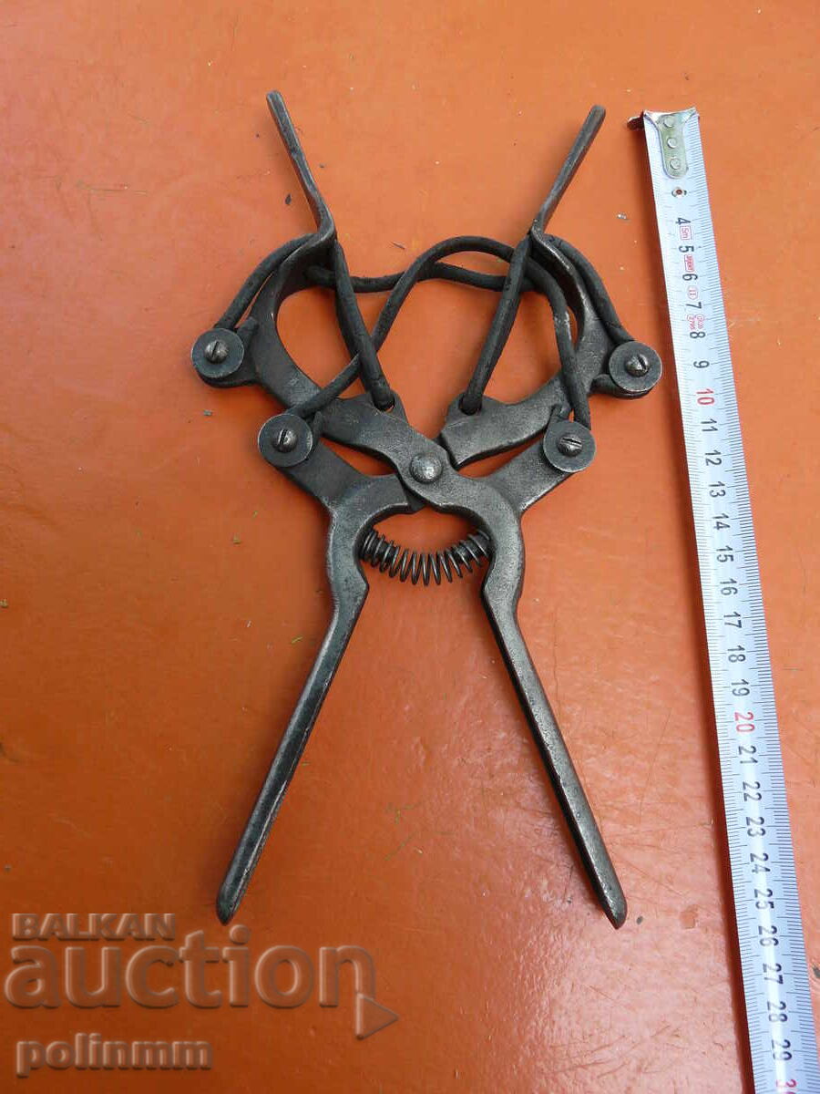 Un instrument vechi de colecție Un instrument vechi de colecție