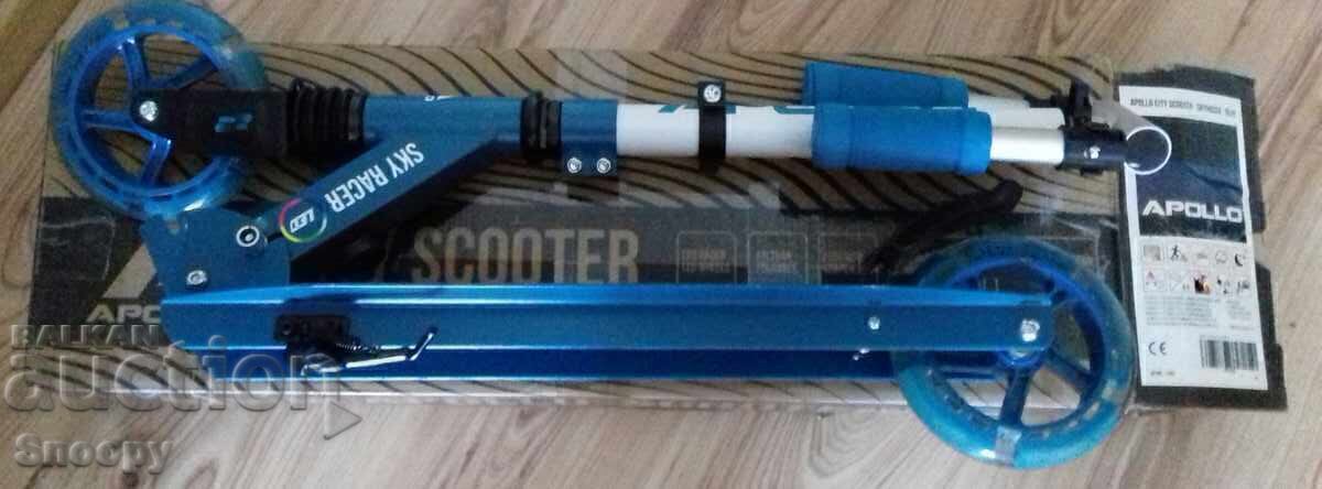 Auction  City Scooter APOLLO Sky Racer