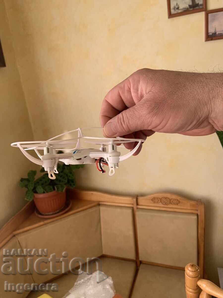 Licitație DICKIE - DRON QUADRICOPTER