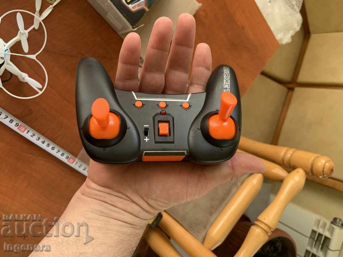 Livrarea DICKIE - DRON QUADRICOPTER