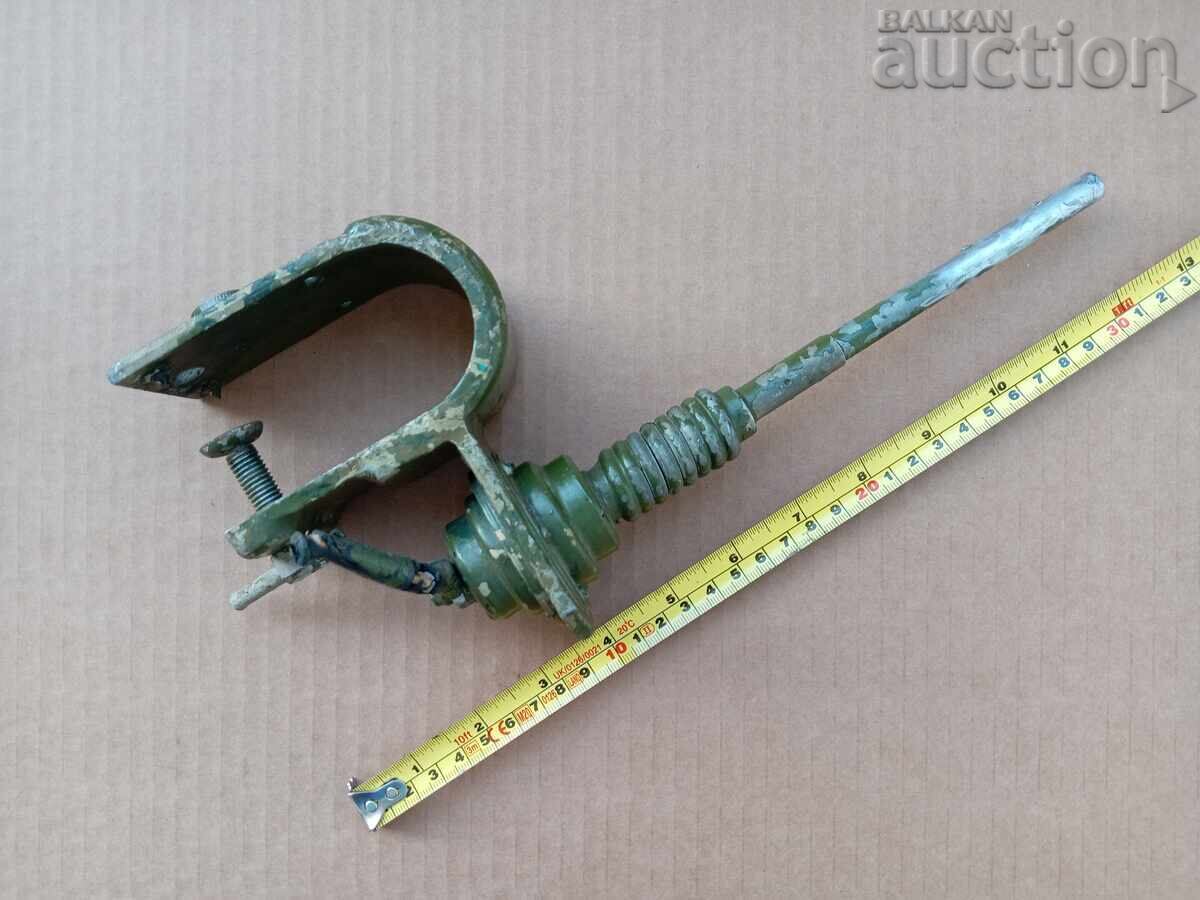 стойка за антена бронирана машина СССР