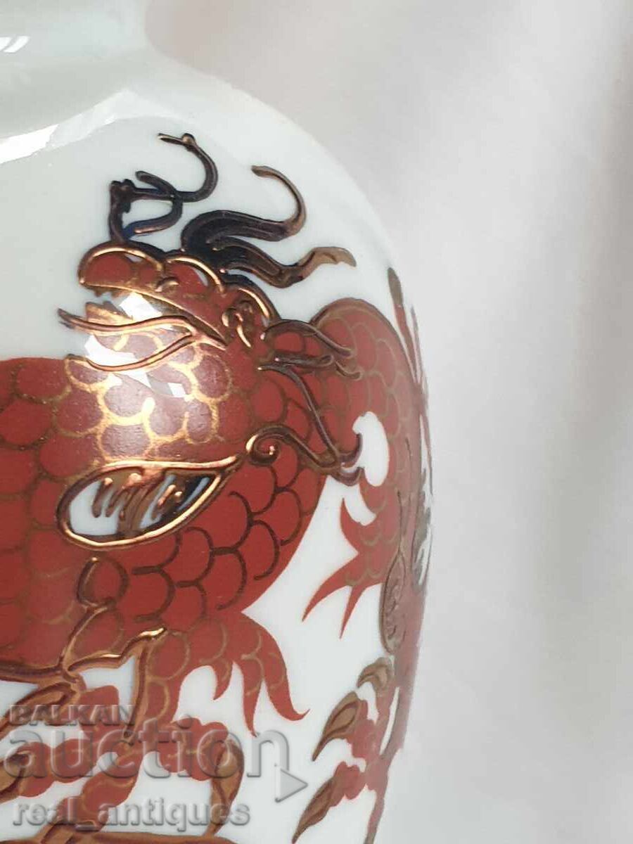 Livrarea Vaza de portelan