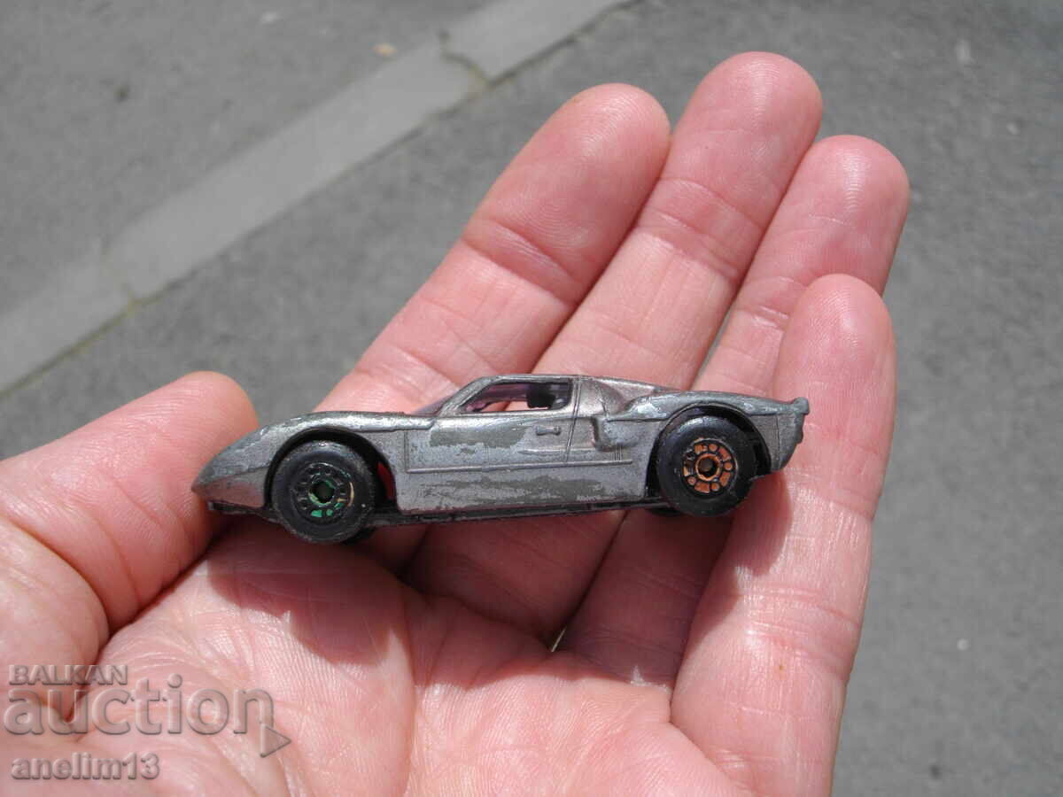 Delivery of MATCHBOX Bulgaria FORD GT MATCHBOX