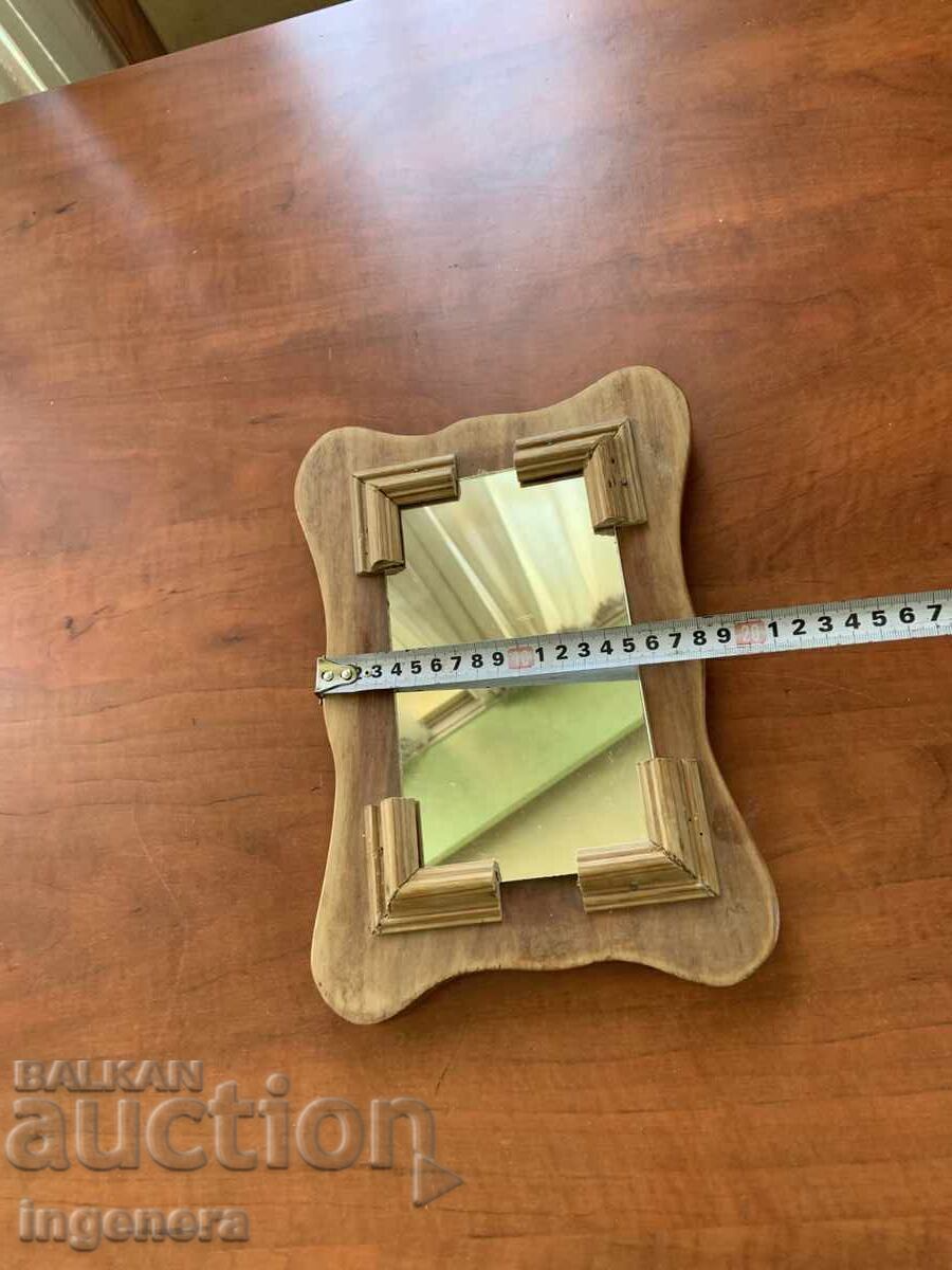 Delivery of WALL MIRROR WOODEN FRAME Delivery of WALL MIRROR WOODEN FRAME