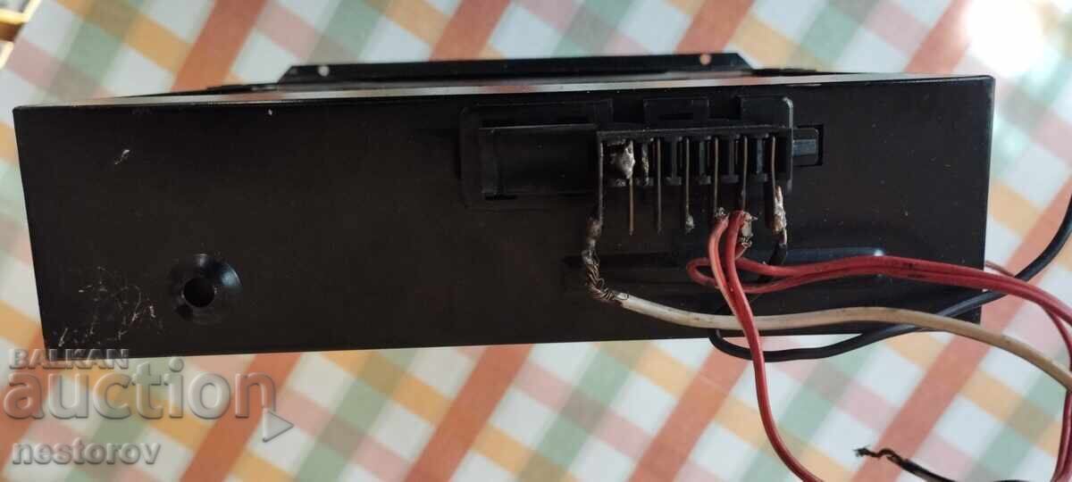OLD CAR RADIO CASSETTE PLAYER "ROADSTAR" with price 13.00 BGN | € 6.65 OLD CAR RADIO CASSETTE PLAYER "ROADSTAR" with price 13.00 BGN | € 6.65