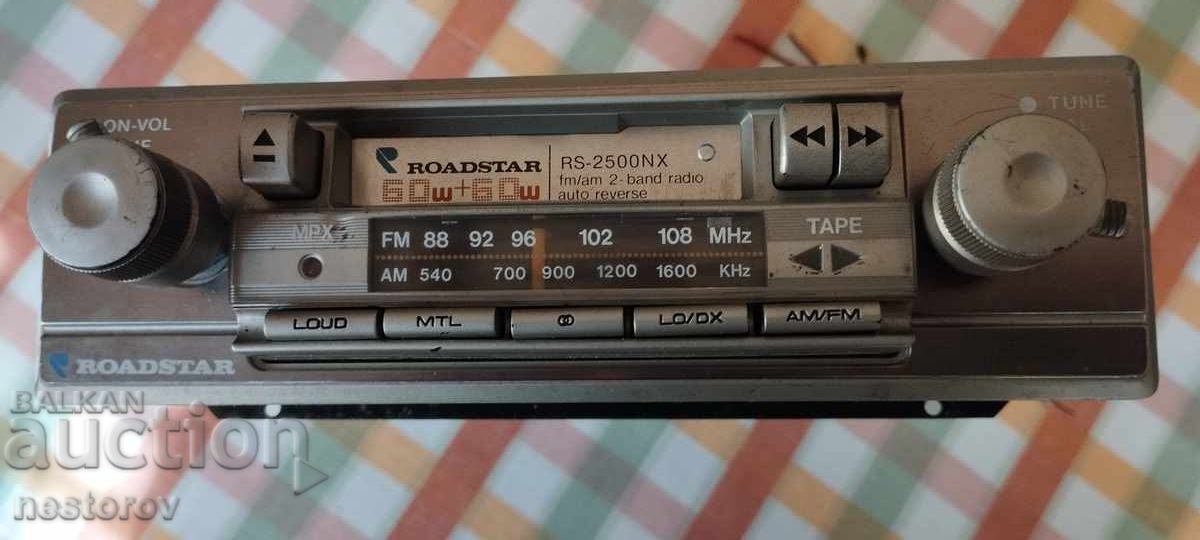 OLD CAR RADIO CASSETTE PLAYER "ROADSTAR" OLD CAR RADIO CASSETTE PLAYER "ROADSTAR"